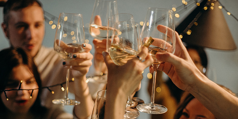 Recetas de cócteles con champaña para celebrar Año Nuevo