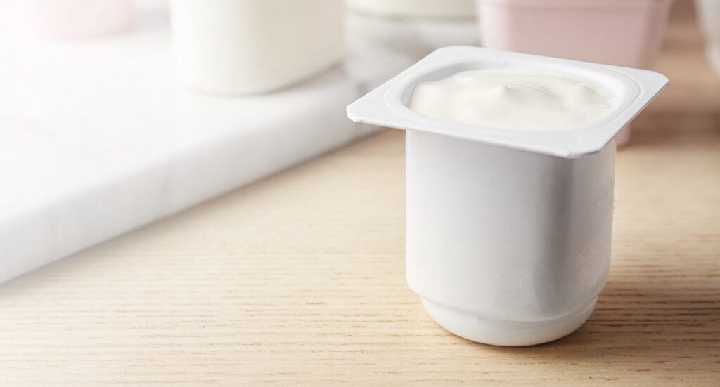 ¿Se puede consumir el yogurt ya vencido?