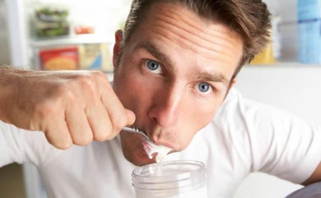 ¿Se puede consumir el yogurt ya vencido?